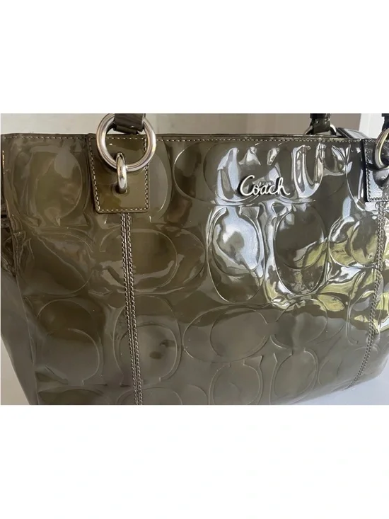 Coach Olive Green Op Art Embossed Patent Leather East West Gallery Tote - Picture 3 of 16